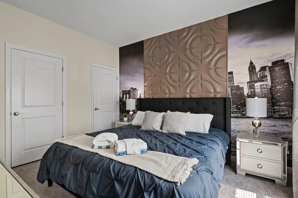 Charming Home with Themed Bedrooms & Private Pool House in Four Corners
