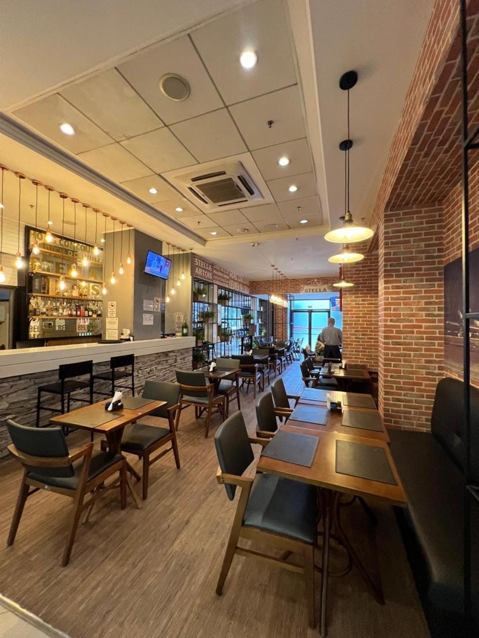 Restaurant/places to eat