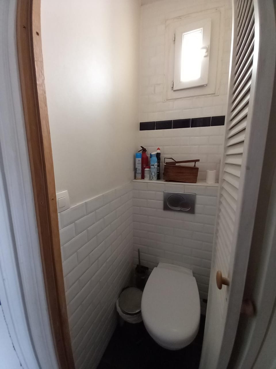 Bathroom, Living room