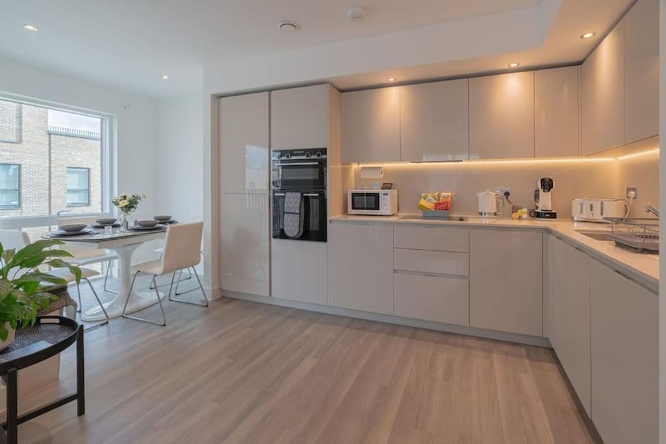 Coffee/tea facilities, Kitchen or kitchenette, Food and drinks, dishwasher, minibar, pet friendly, stove, toaster