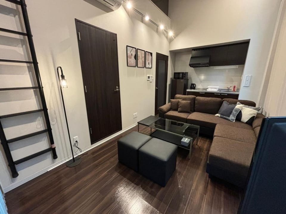 Kitchen or kitchenette, Living room