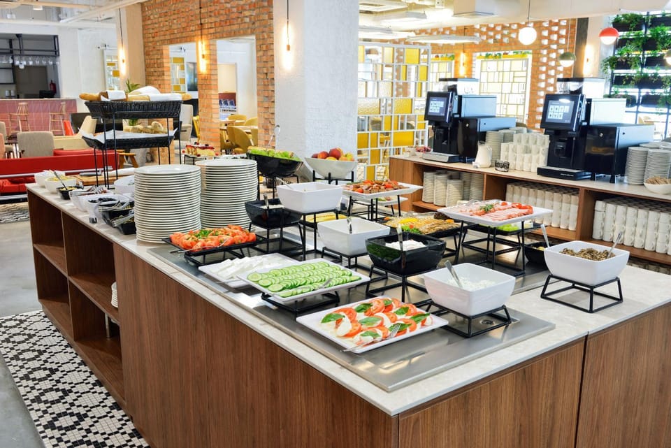 Food and drinks, Buffet breakfast
