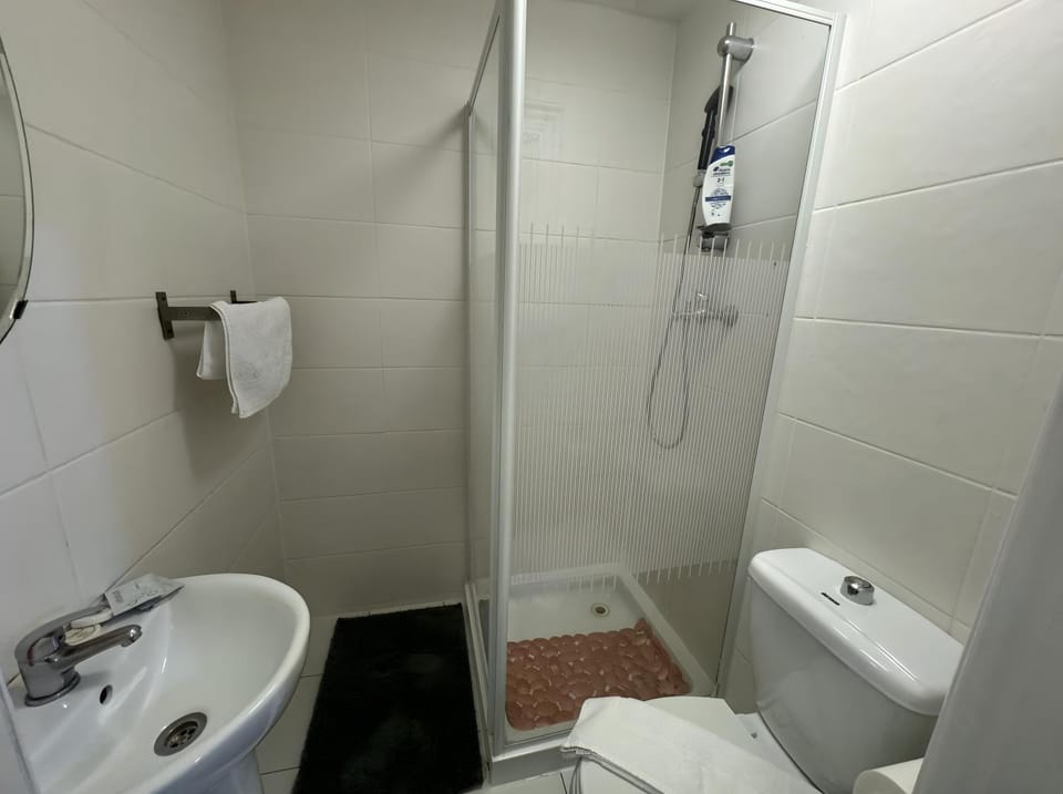 Shower, Toilet, Bathroom