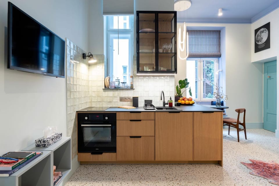 Kitchen or kitchenette