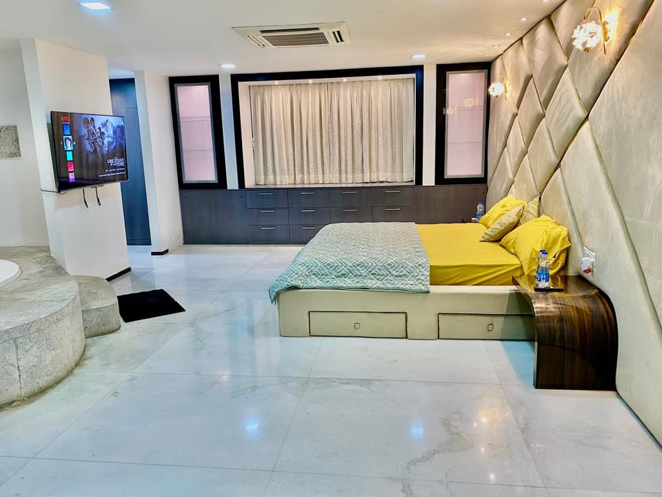 TV and multimedia, Bedroom