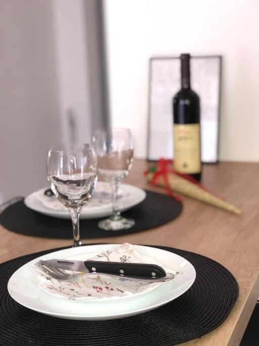 Food and drinks, Dining area, Drinks