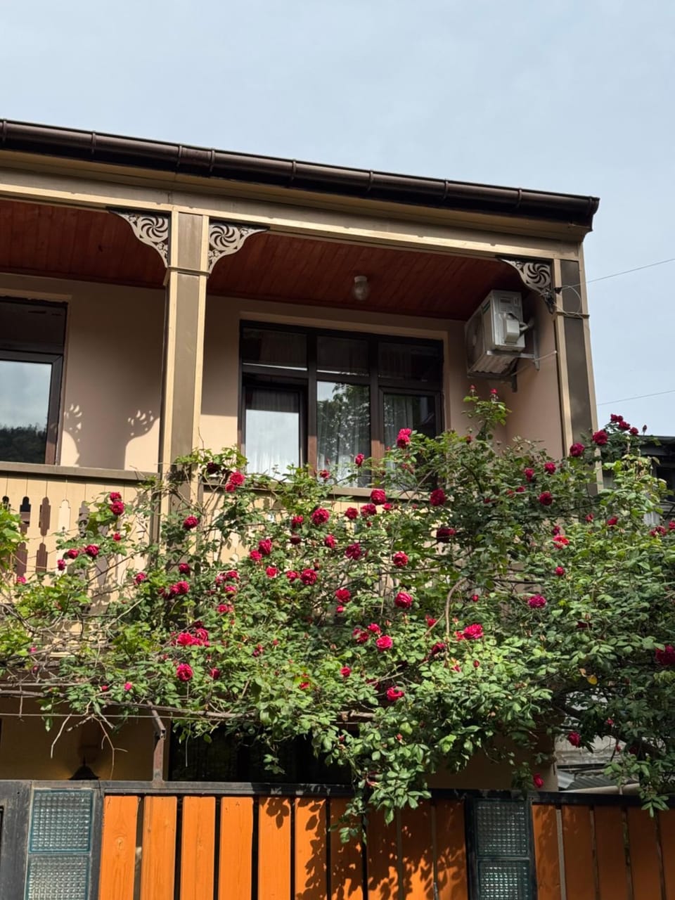 Property building, Spring, Day, Garden, View (from property/room), Balcony/Terrace, Garden view