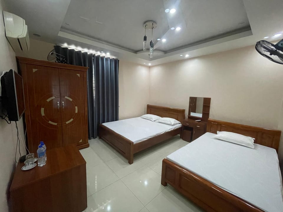 Bảo An Hotel- Tuần Châu Hạ Long Vacation rental in Laos