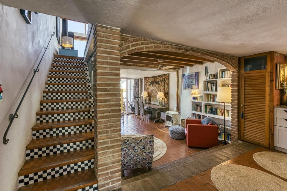 Property building, Living room