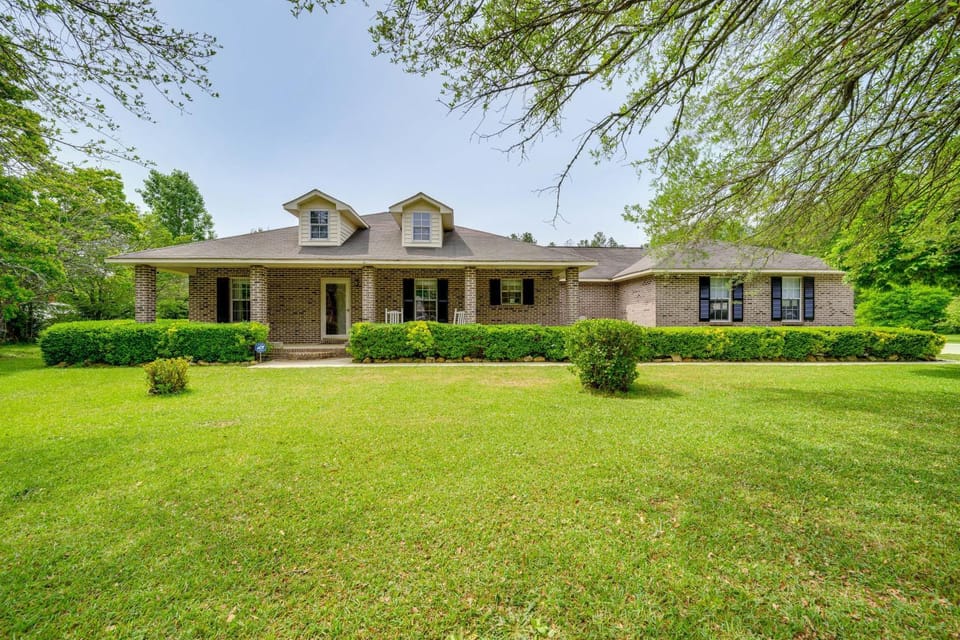 Perry Family Home on 2 Acres w/ Private Pool House in Perry