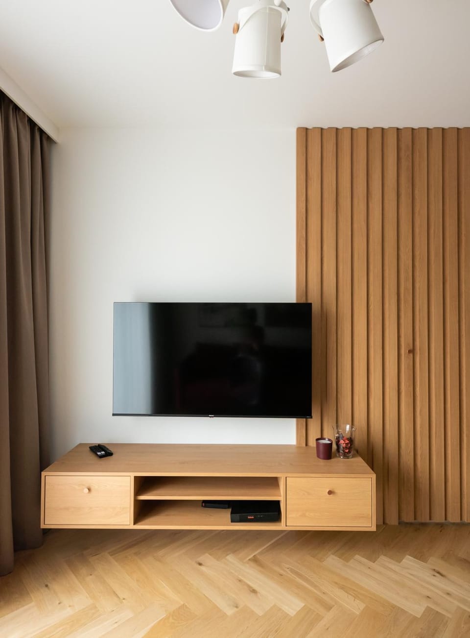 Communal lounge/ TV room, TV and multimedia, Evening entertainment