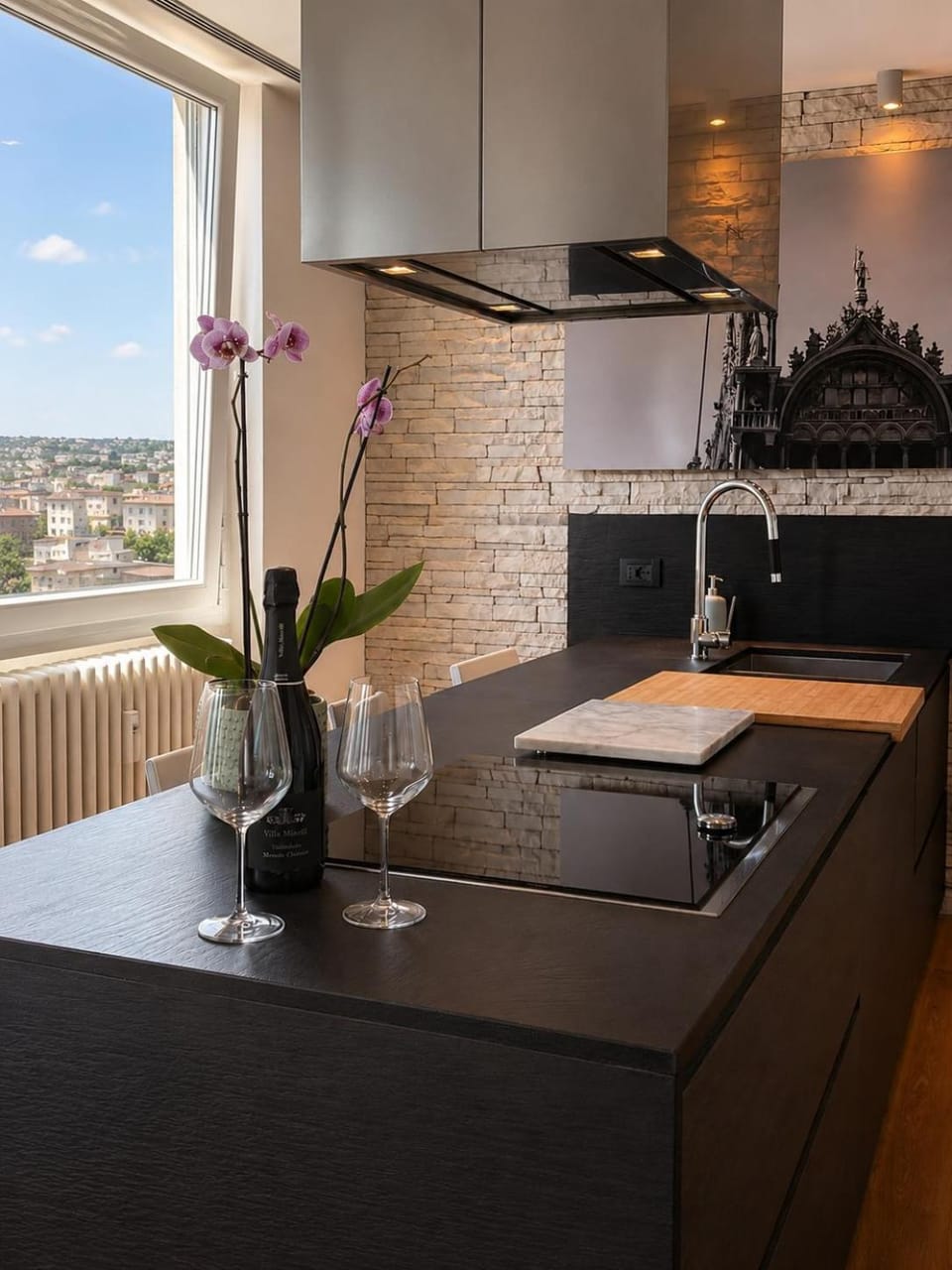 Kitchen or kitchenette