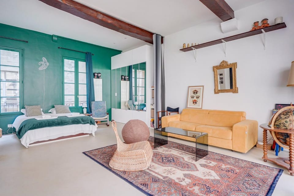 Photo of the whole room