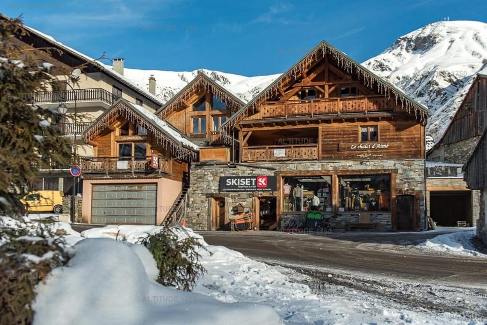 Chalet de charme 11 personnes proche du centre du village Chalet in Saint-Sorlin-d'Arves