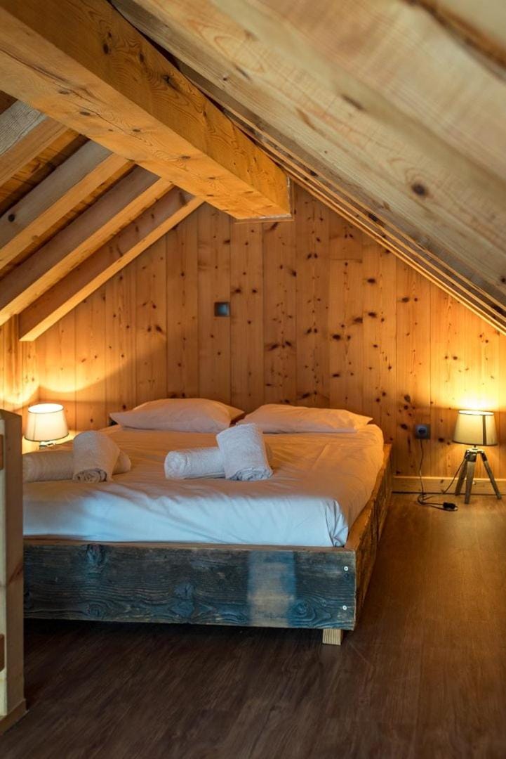 Chalet de charme 11 personnes proche du centre du village Chalet in Saint-Sorlin-d'Arves