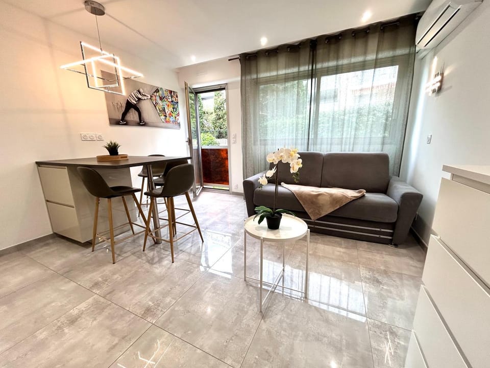 L'écrin - 4 pers - Neuf - Hyper centre - Plage à 2 min à pied Apartment in Saint-Raphael