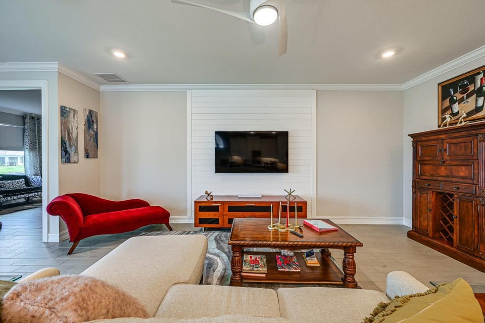 Pet-Friendly Naples Home w/ Resort-Style Pool House in Collier County