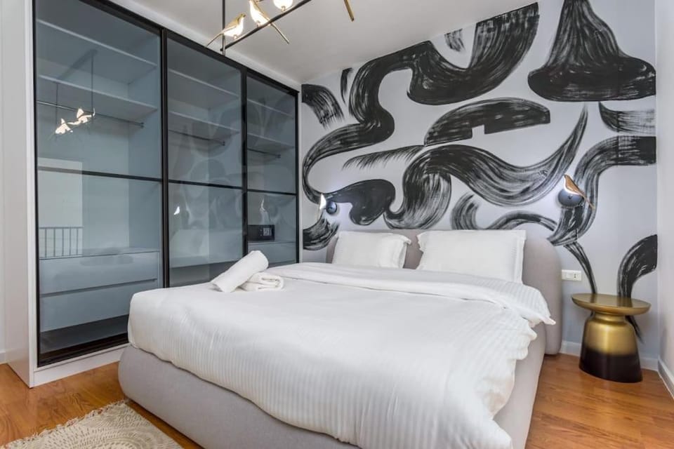 Bed, Photo of the whole room, Bedroom, towels, wardrobe