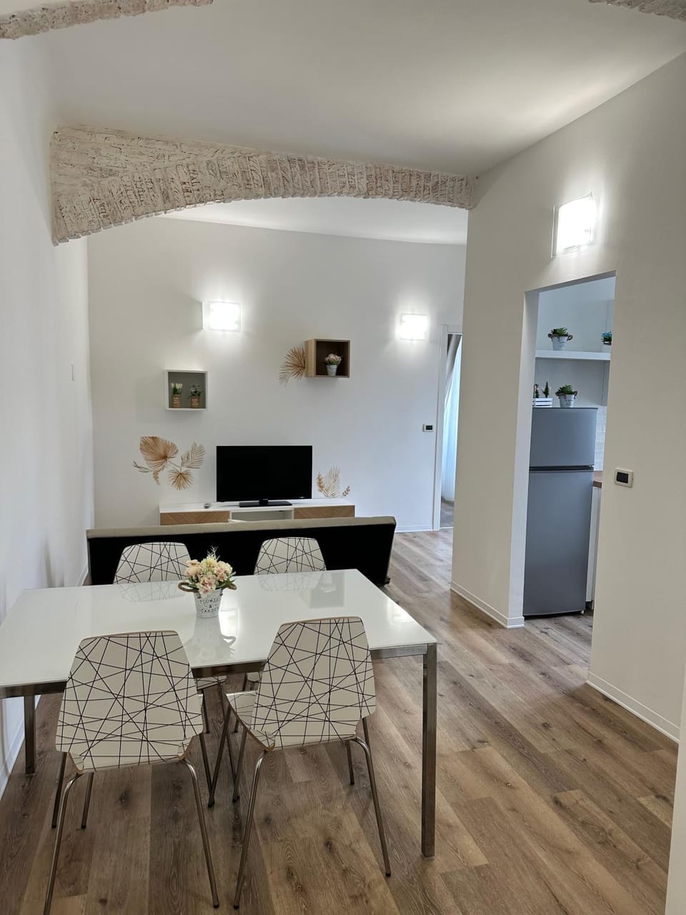 TV and multimedia, Dining area, Lunch, Lunch
