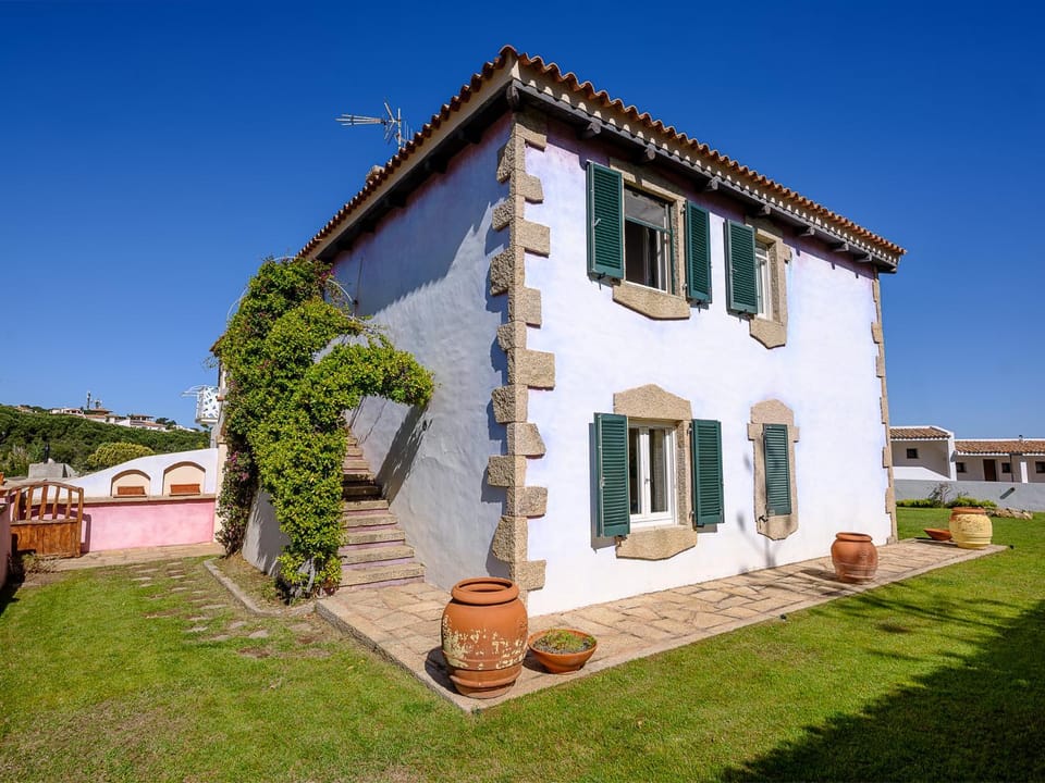 Property building, Garden