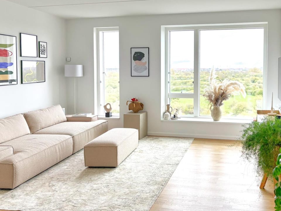Living room, Seating area