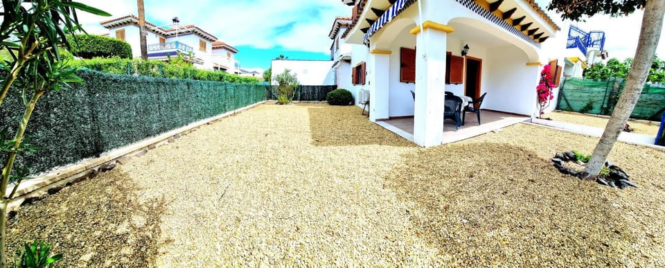 Facade/entrance, Off site, Day, Garden, Garden, Garden view