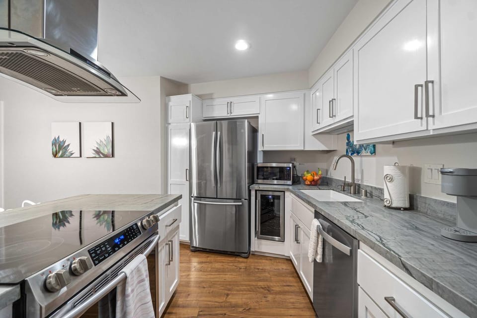 Seaside Serenity with Ocean Views House in Ocean Beach