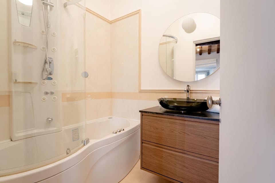 Giulia Penthouse - 5 min Piazza Navona Apartment in Rome
