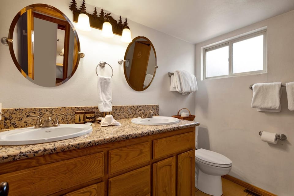 Bathroom, Bath