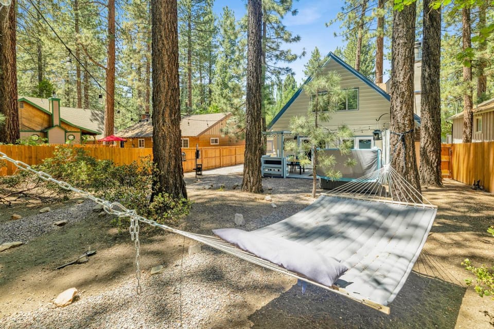 Blue bear chalet #2045 House in Big Bear