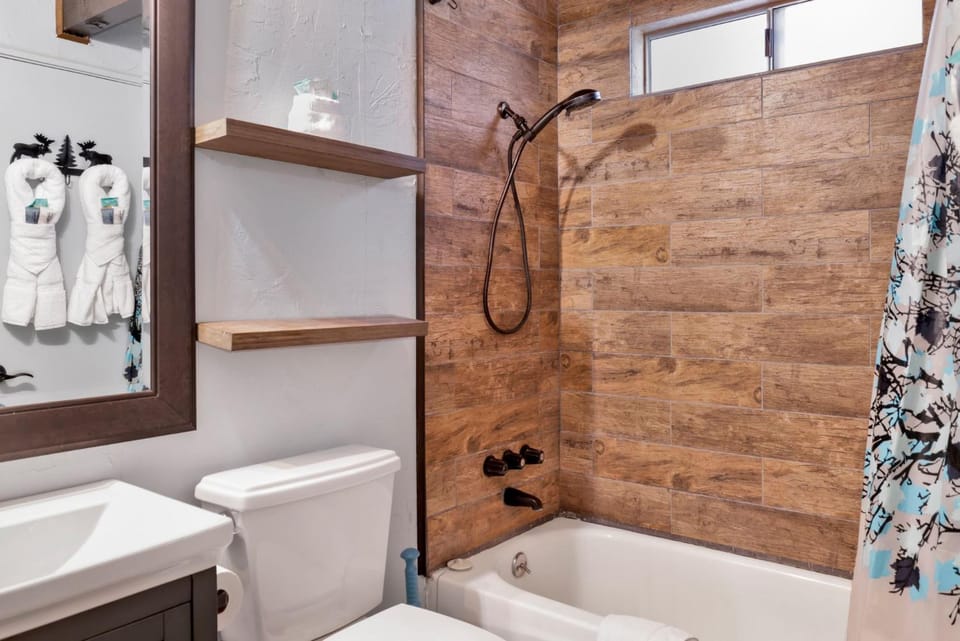 Bathroom, Bath