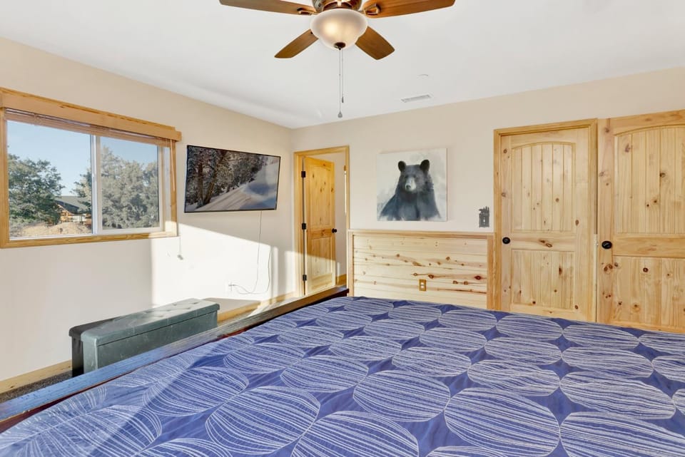 Bed, Bedroom