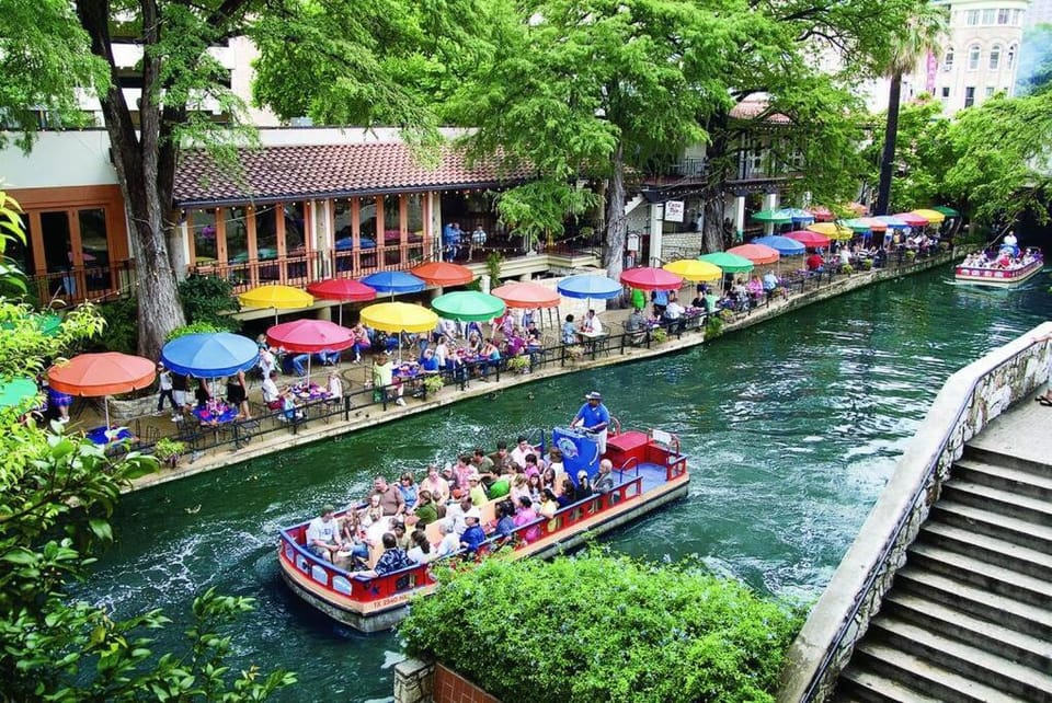 Central Apt Near DT, Pearl, Breckenridge Park Apartment in San Antonio