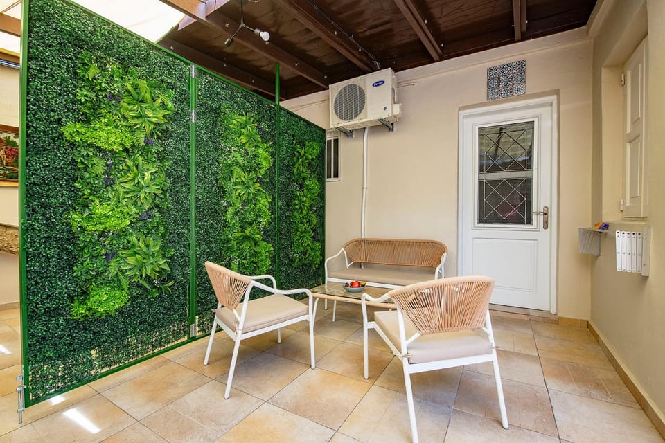 Inner courtyard view