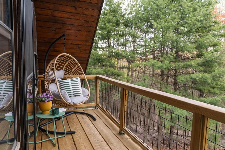 Spring, View (from property/room), Balcony/Terrace