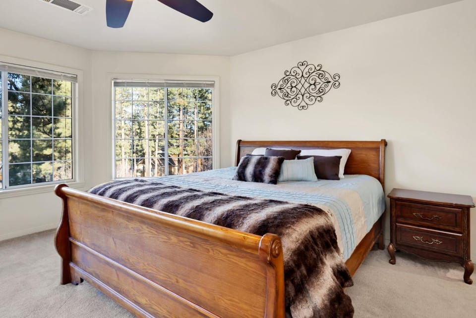 Bed, Bedroom
