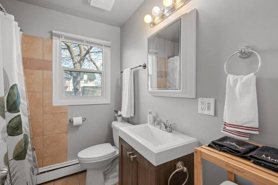 Tranquil 2BR Apt Mpls - 8075 Apt 2 Apartment in Fridley