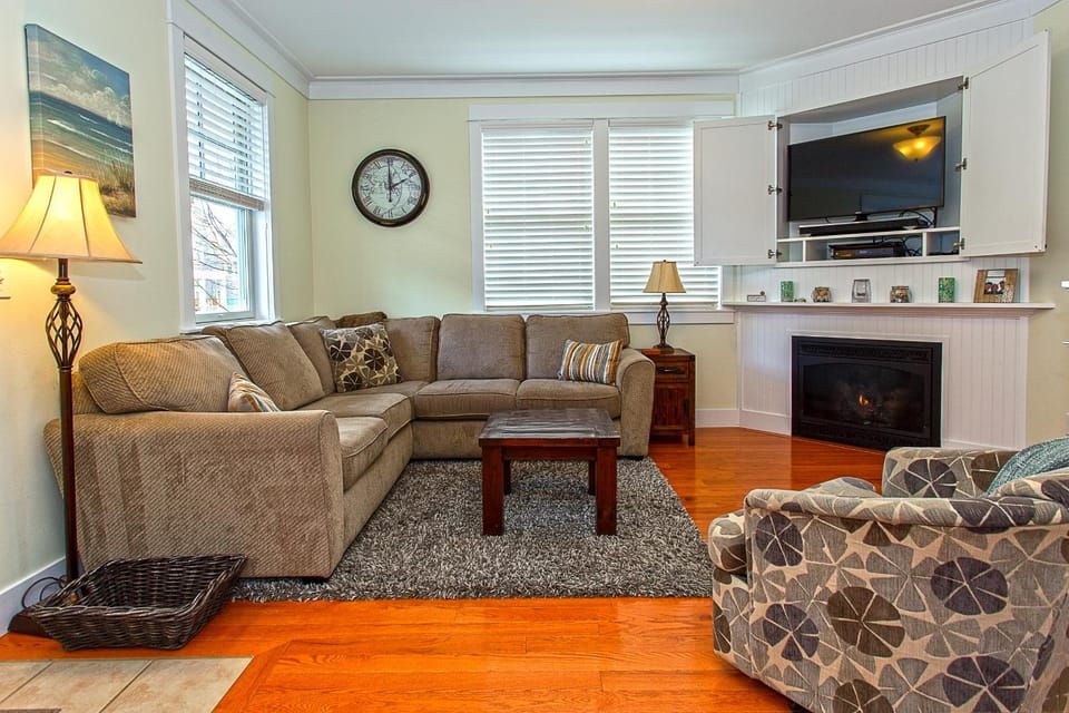 TV and multimedia, Living room