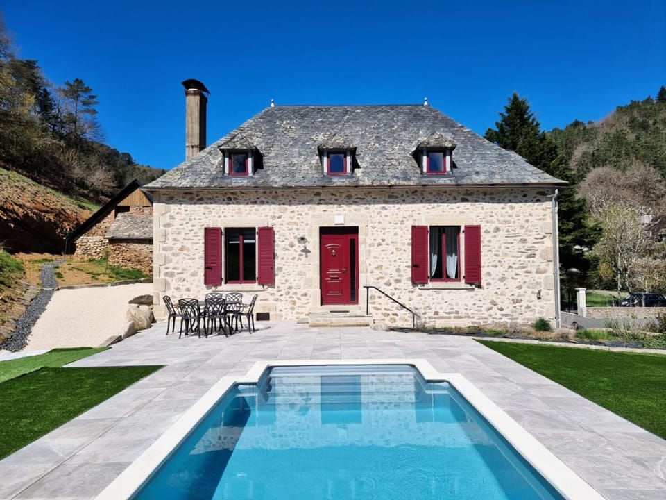 Gîte de France L'air du paradis 3 épis - Gîte de France 6 personnes MAE-6344 Apartment in Argentat-sur-Dordogne