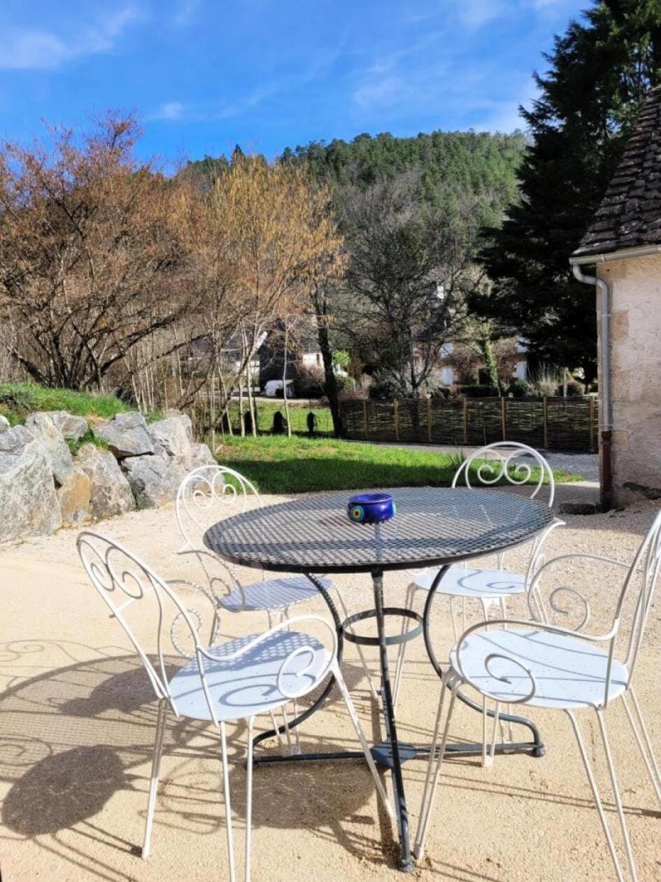 Gîte de France Gîte le petit air 3 épis - Gîte de France 3 personnes MAE-6624 Apartment in Argentat-sur-Dordogne