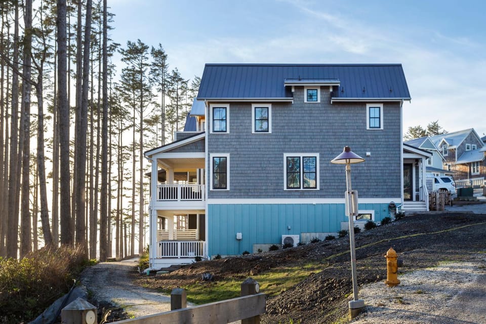 A Wave from It All by Seabrook Hospitality House in Seabrook