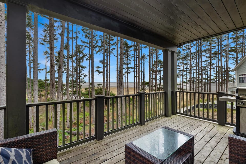 Patio, Natural landscape, View (from property/room), Balcony/Terrace