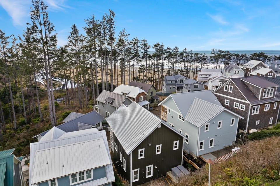 Neighbourhood, Natural landscape