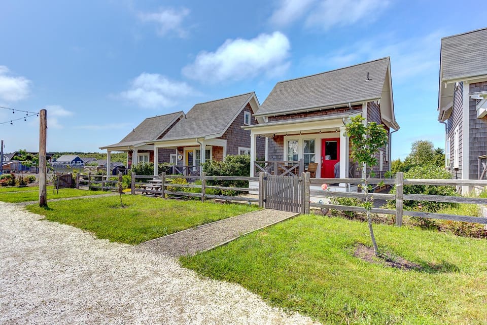 Property building, Neighbourhood