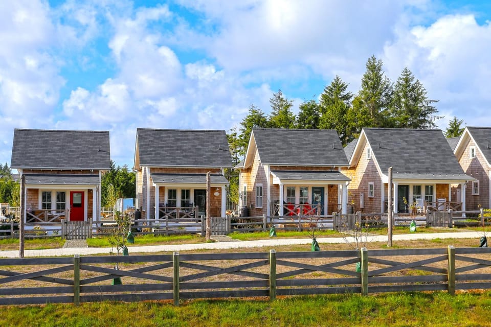 Property building, Neighbourhood