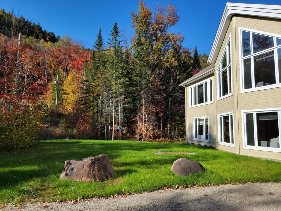 Chalet au Boisé Chalet in Quebec