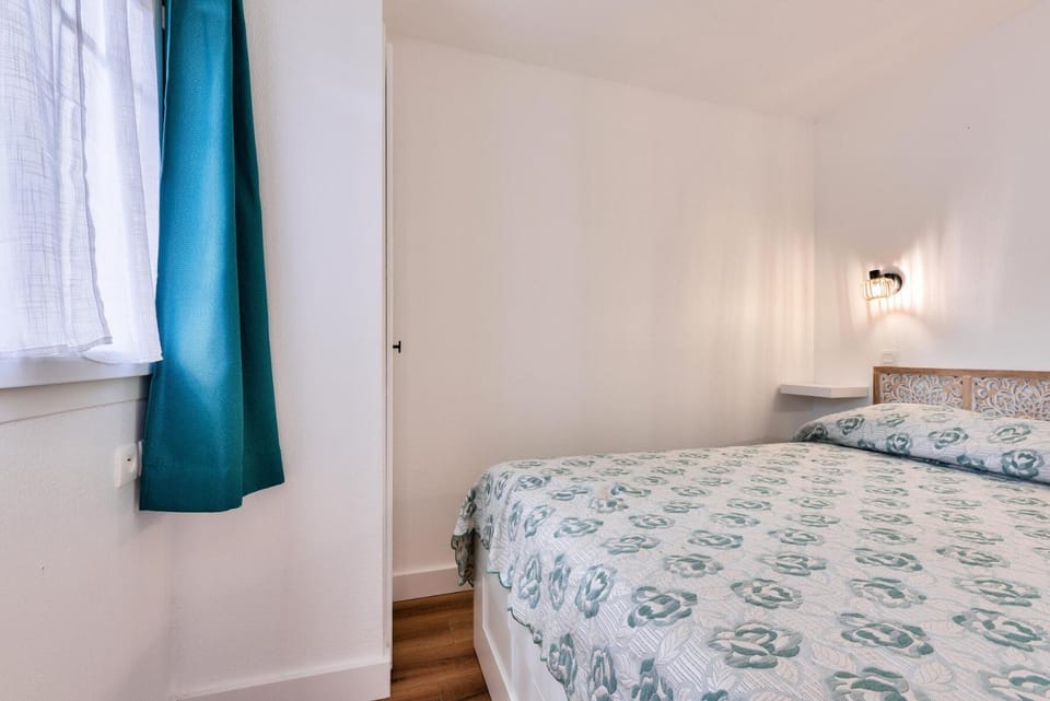 Bed, Bedroom, furniture