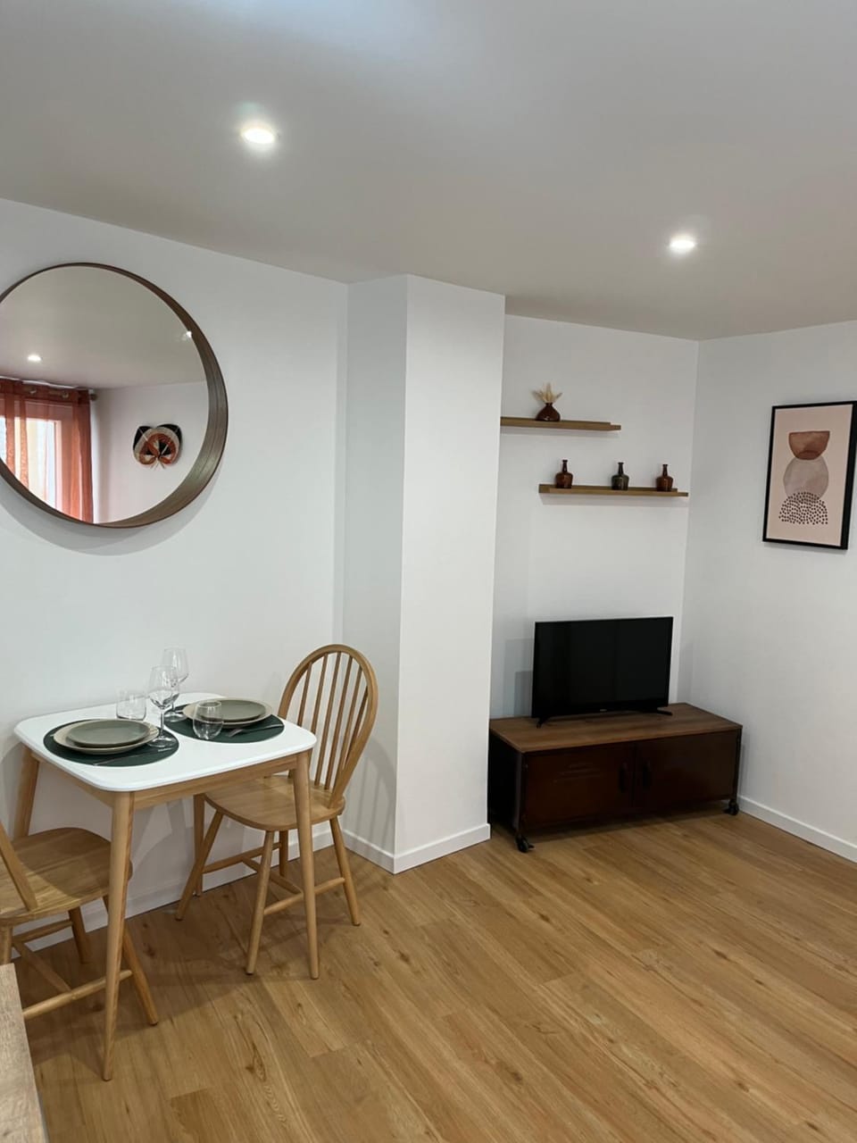 TV and multimedia, Living room, Dining area
