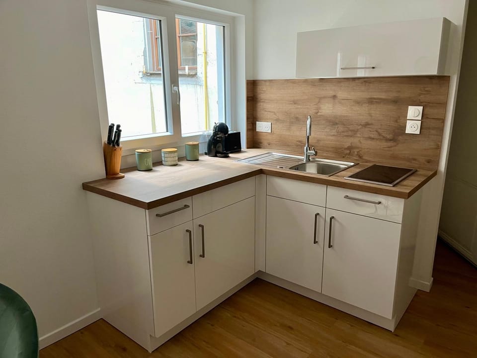 Kitchen or kitchenette, stove