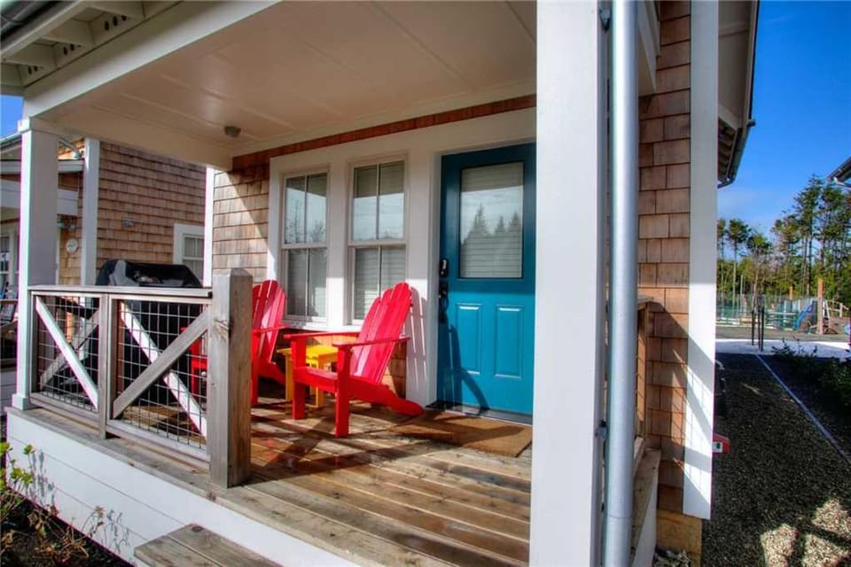 Property building, Balcony/Terrace